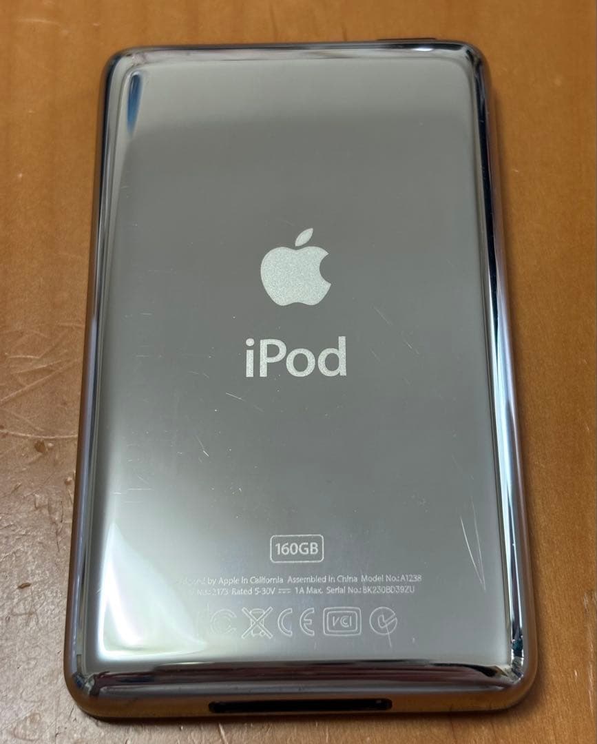 【ジャンク品】Apple iPod Classic 160GB 付属品有り