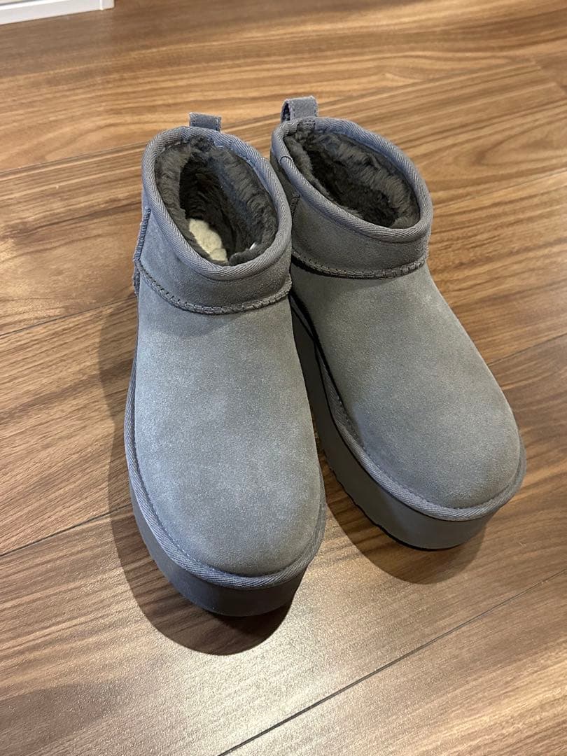 UGG 24cm チャコール ウルトラミニ プラットフォーム 厚底