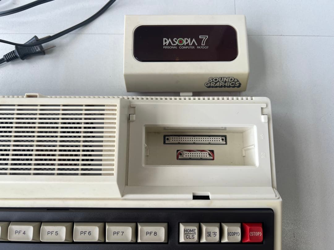 TOSHIBA PASOPIA 7 デスクトップPC
