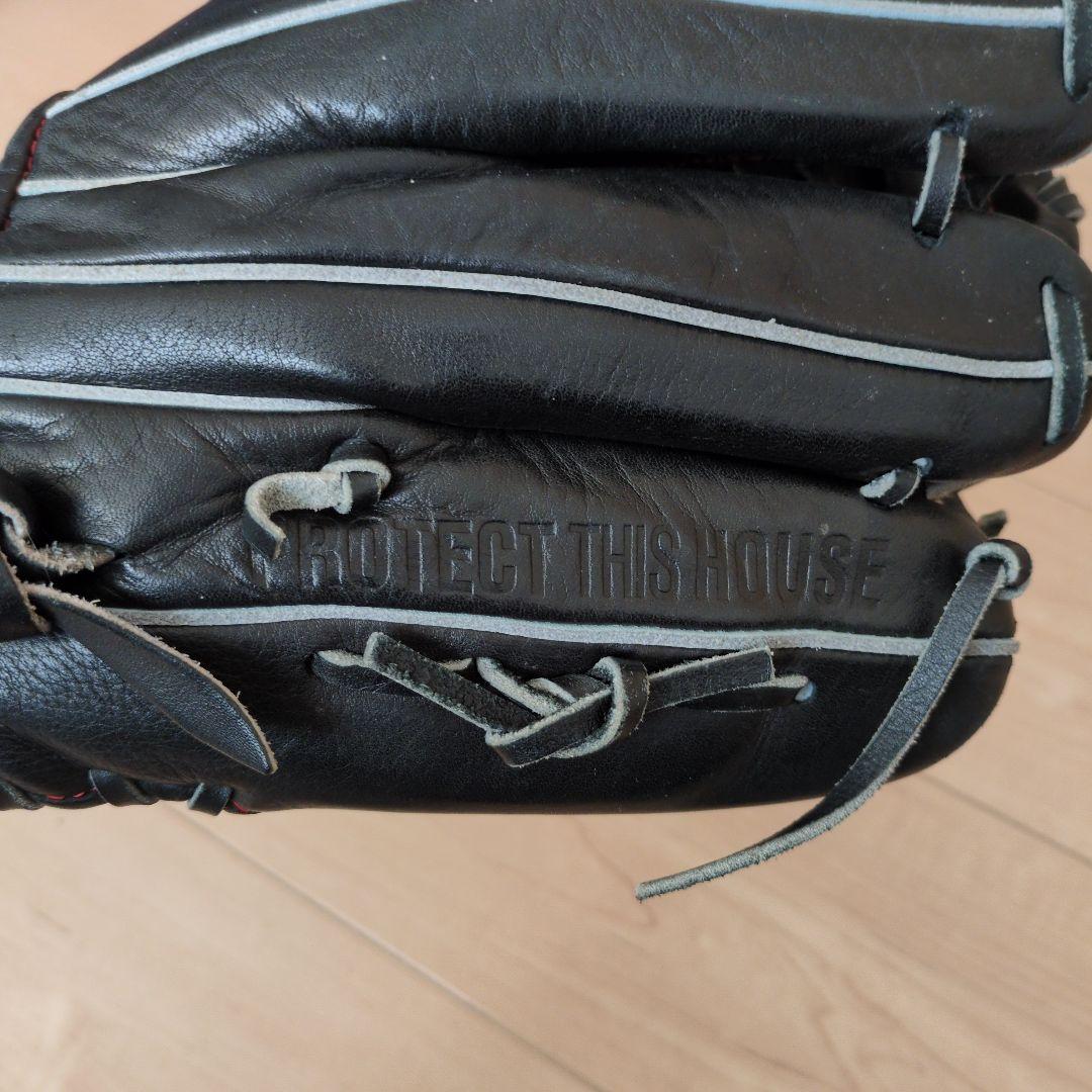 Under Armour 硬式用グローブ 　ジュニア用(左利き)