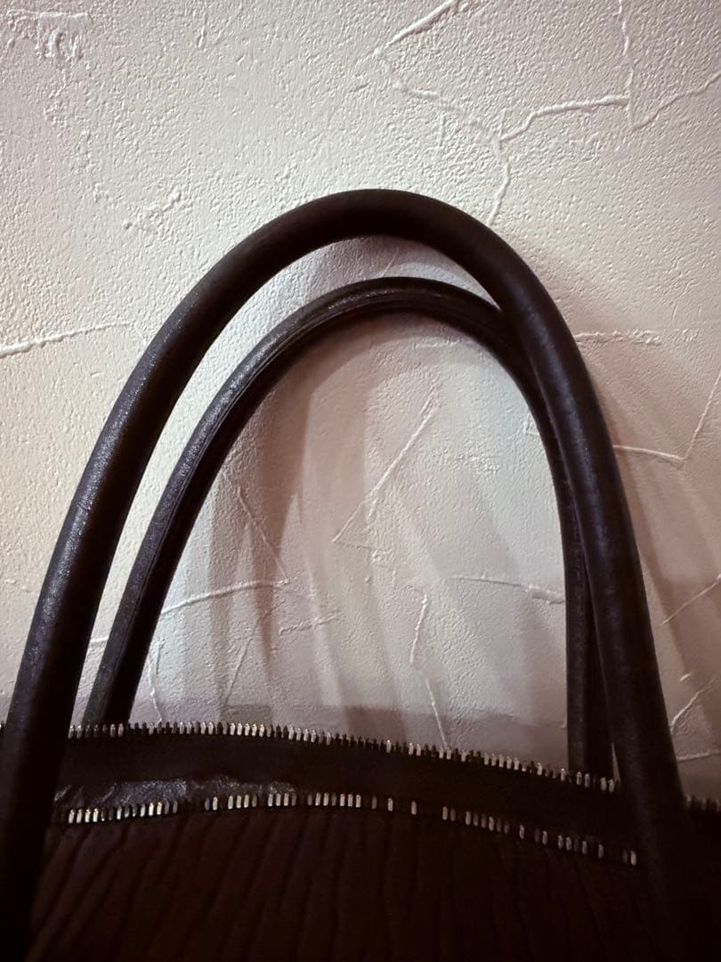 バッグ ierib BARK50 / IKON SILVER BLACK x SEAL