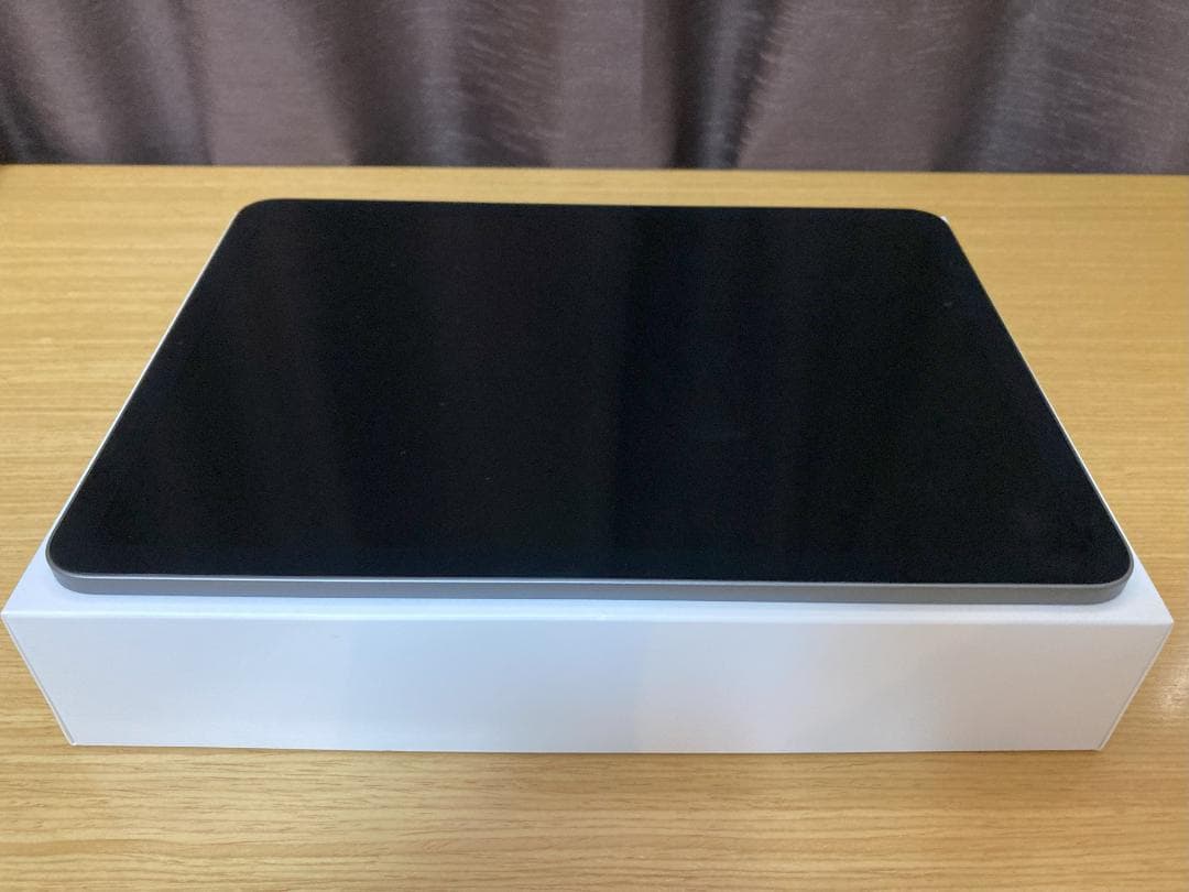 ゴ*ン様 B*h様 【極美品】iPad Air (第4世代) Wi-Fi 64G