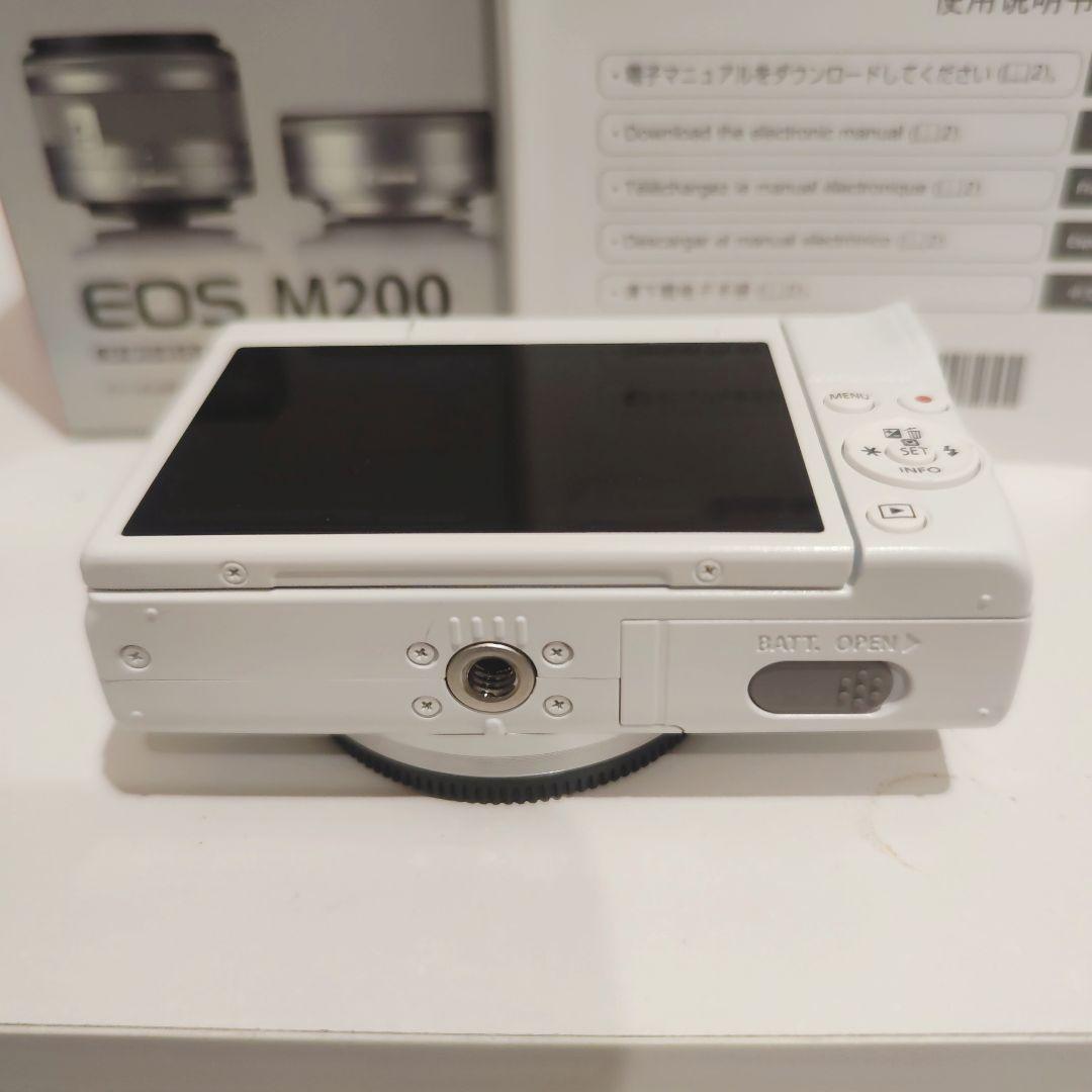 Canon EOS M200 ミラーレス一眼カメラ ホワイト ダブルレンズキット