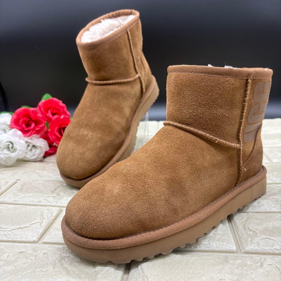 ❤️美品❤️ UGG ムートンブーツ　1108231 クラシックミニ ラバーロゴ