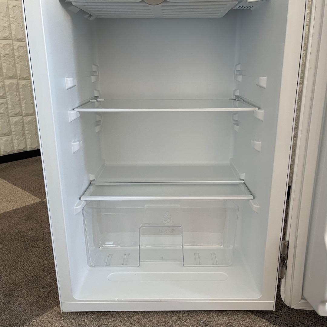 レゾースタッフ ✨キズ多い為格安❗️冷蔵庫　コンフィー　コンパクトサイズ