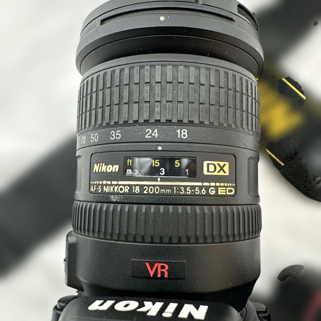 Nikon D800 デジタル一眼レフカメラ 18-200mmDXレンズ付き