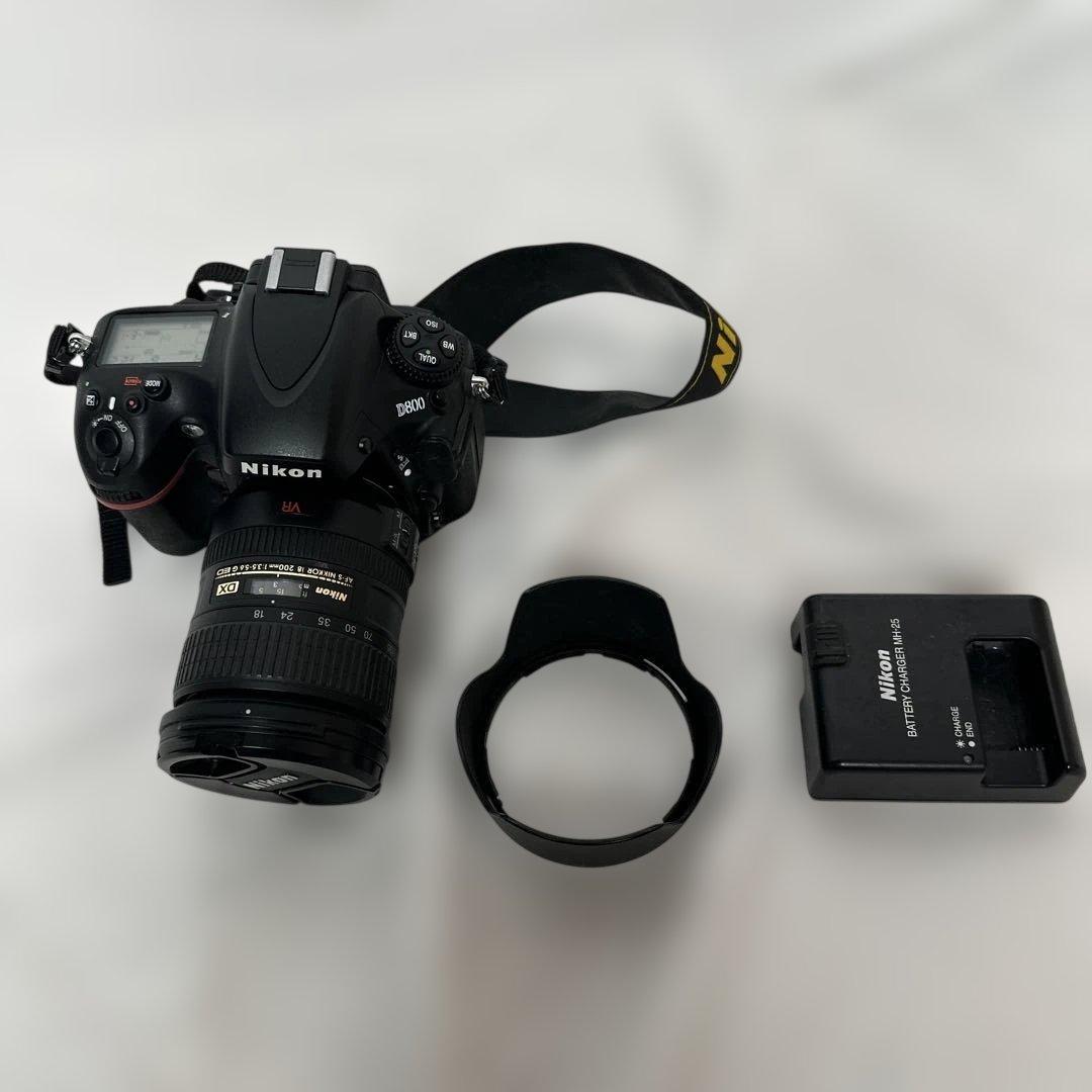 Nikon D800 デジタル一眼レフカメラ 18-200mmDXレンズ付き