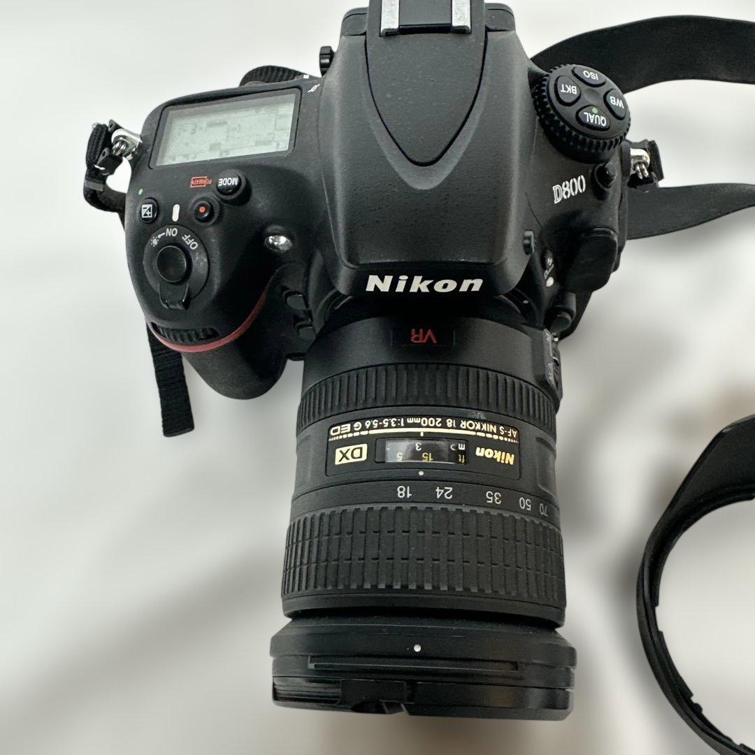 Nikon D800 デジタル一眼レフカメラ 18-200mmDXレンズ付き