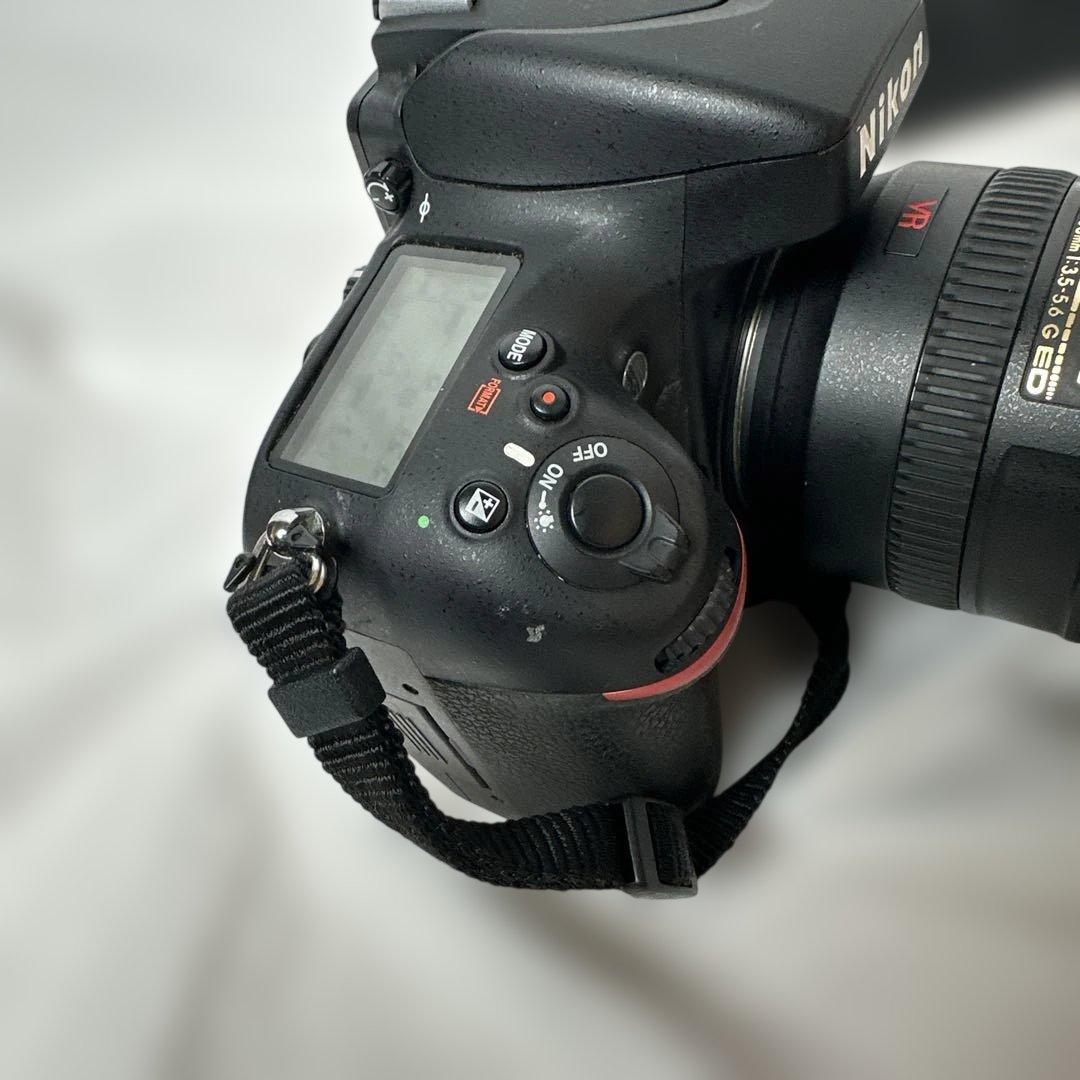 Nikon D800 デジタル一眼レフカメラ 18-200mmDXレンズ付き