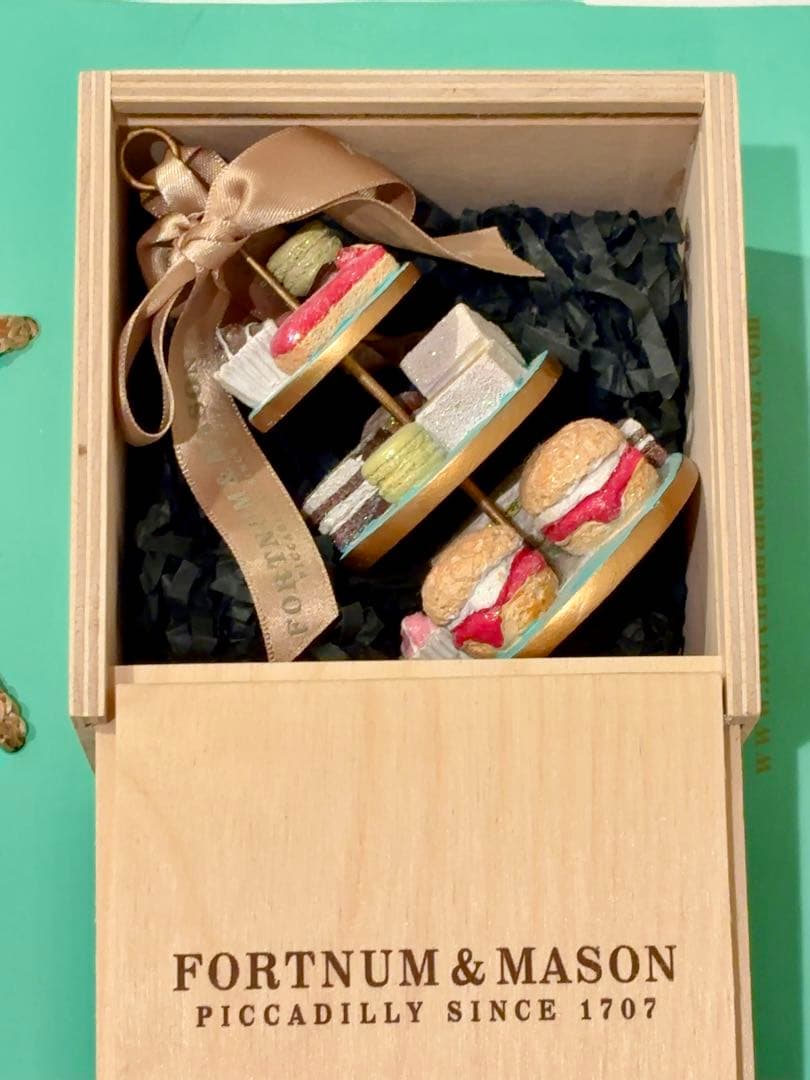 FORTNUM & MASON クリスマスオーナメント木箱入り