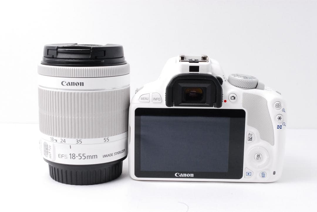 ショット数僅少❤️Canon kiss X7❤️人気のホワイトカラー✨シングルレンズ