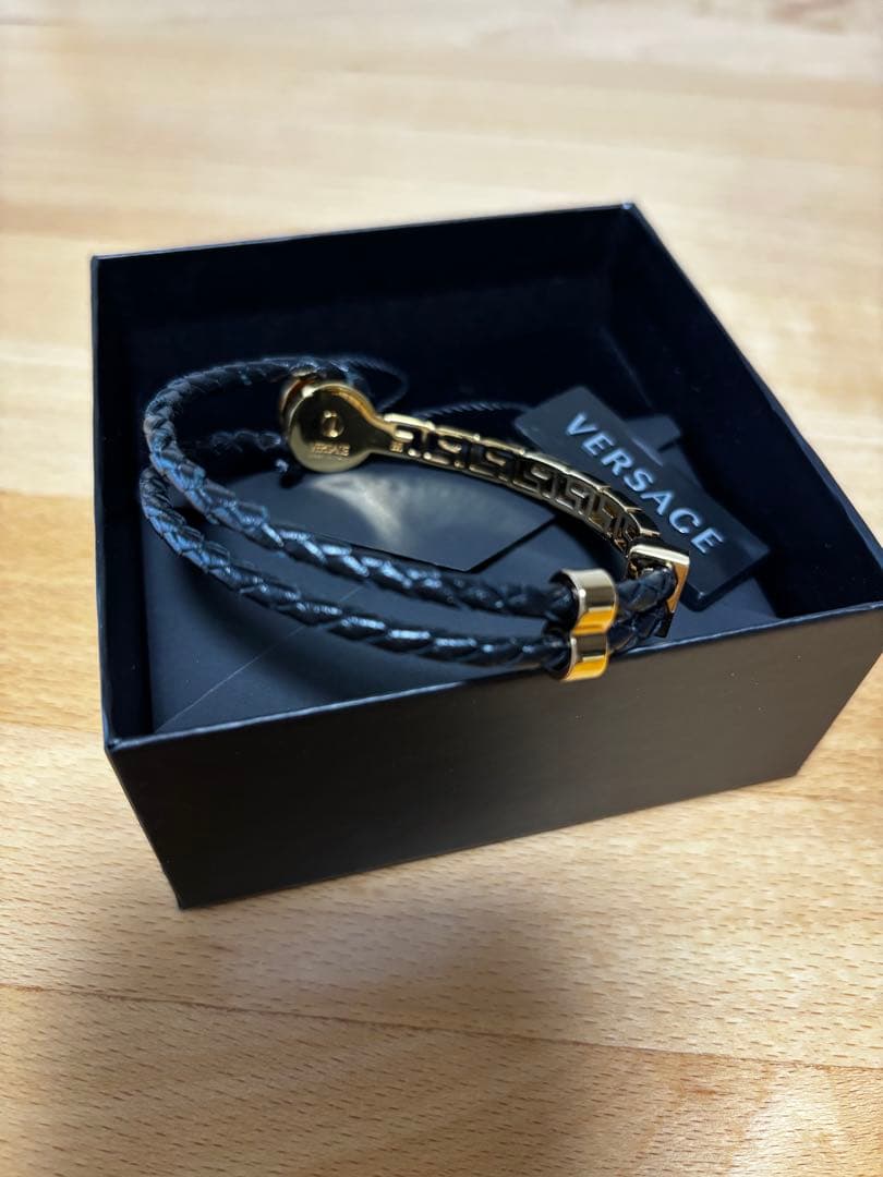 VERSACE 編み込みブレスレット 黒金