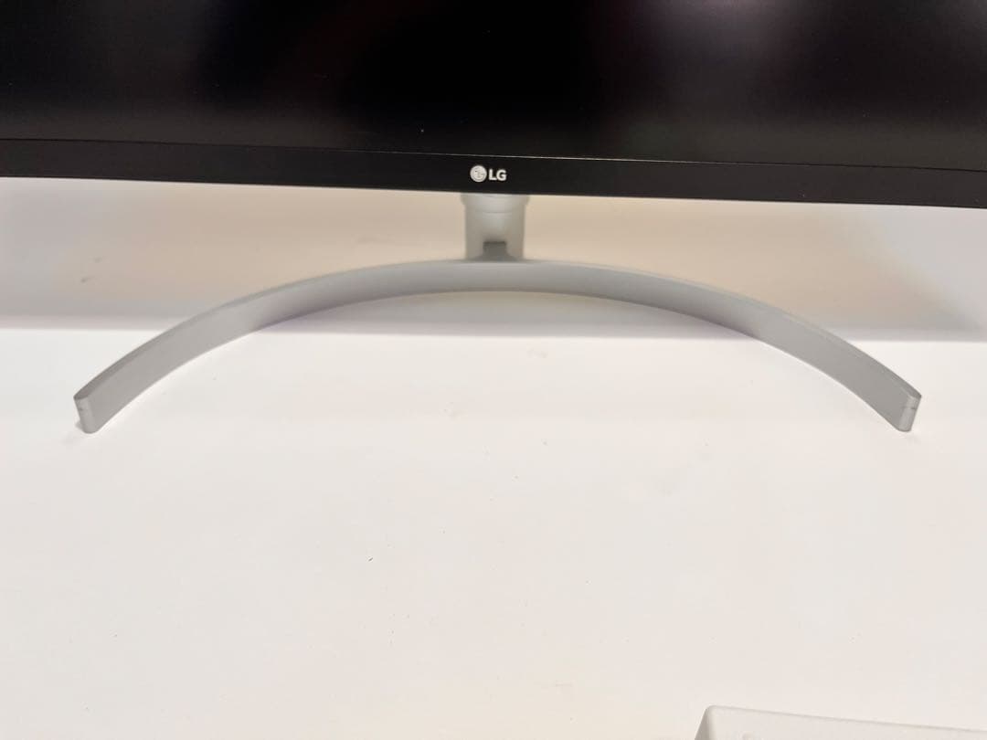 LG 27UK850-W 27インチ 4K USB-C対応 モニター