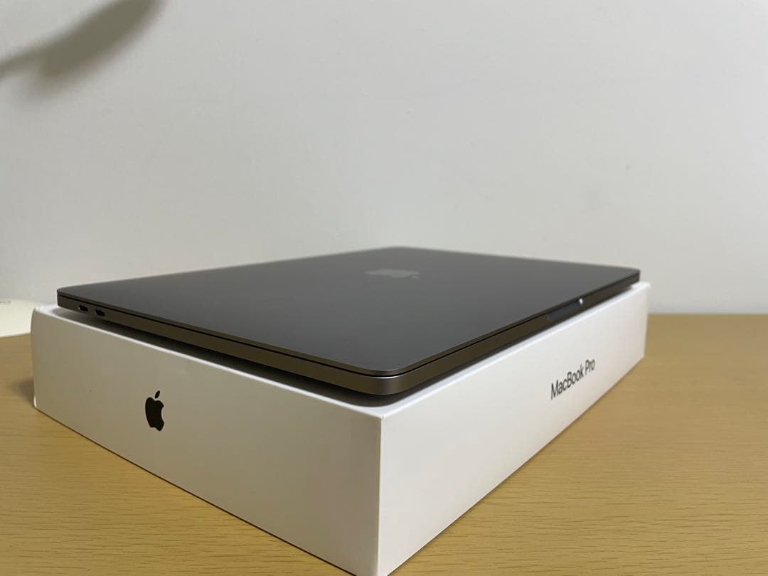 美品 MacBook Pro 2020 13インチ バッテリー99%