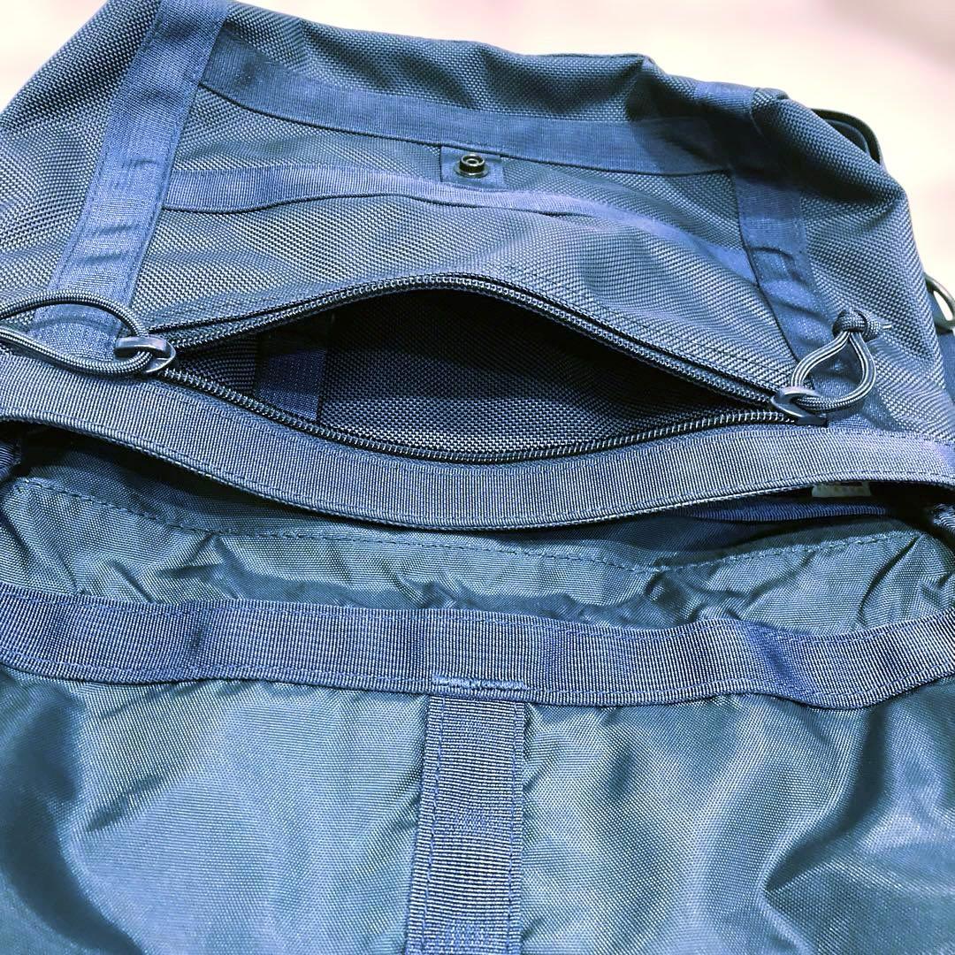 ブリーフィング　ショルダーバッグ　メッセージバッグ　ボディバッグ