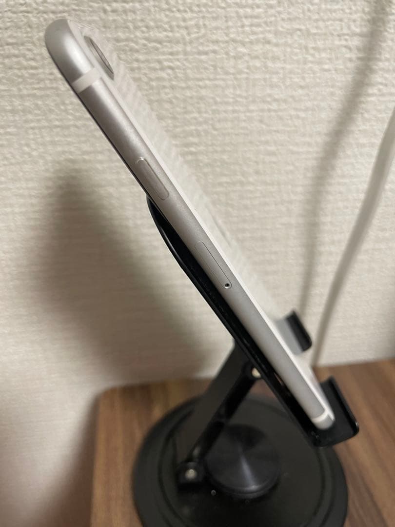 【即日発送！】 iPhoneSE(第2世代) ホワイト 64GB