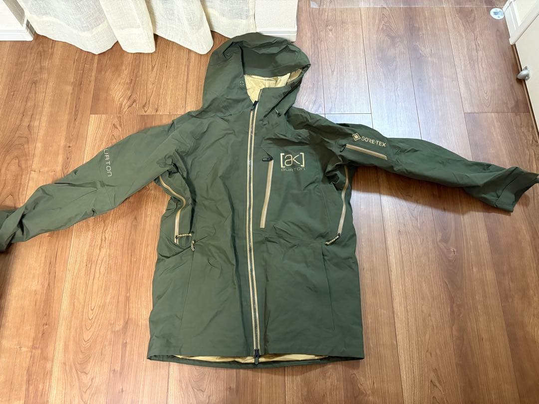 Burton AK 2L GORE-TEX Jacket オリーブグリーン