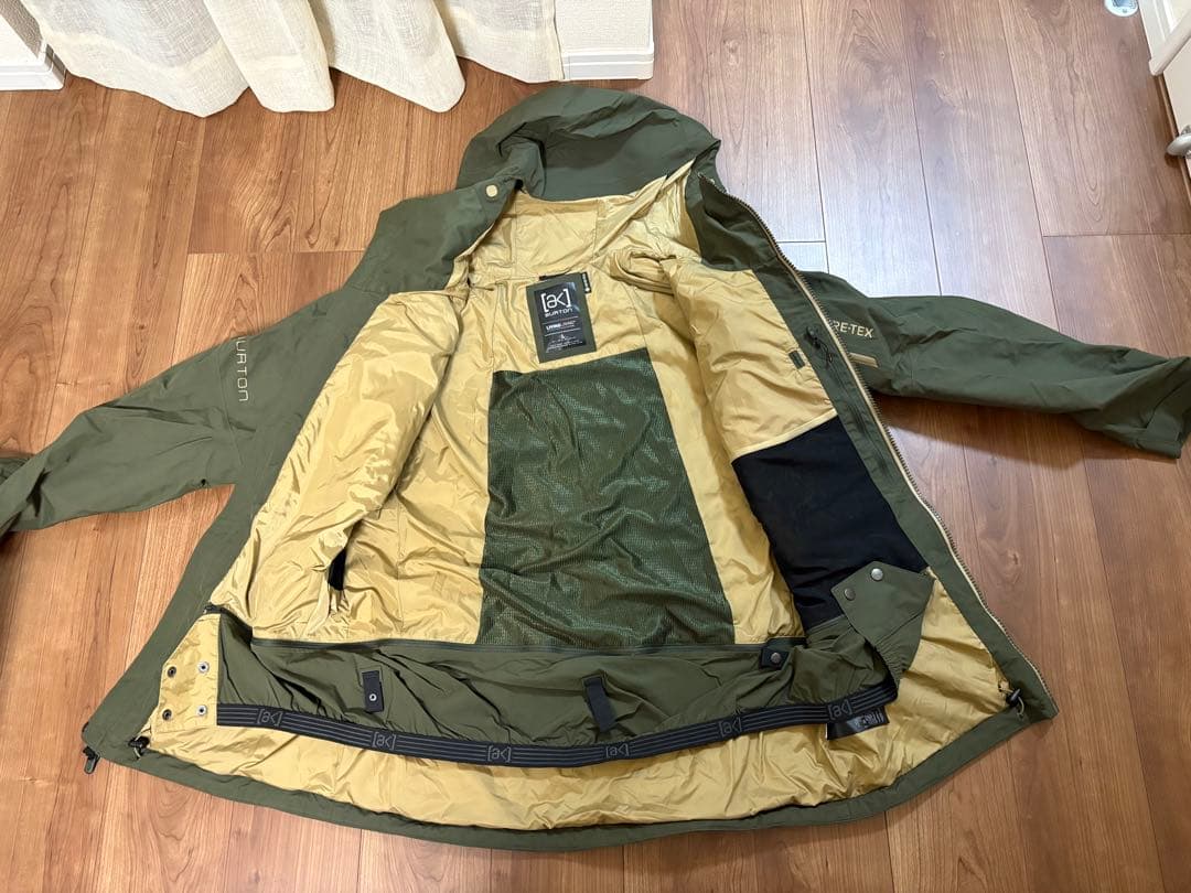 Burton AK 2L GORE-TEX Jacket オリーブグリーン