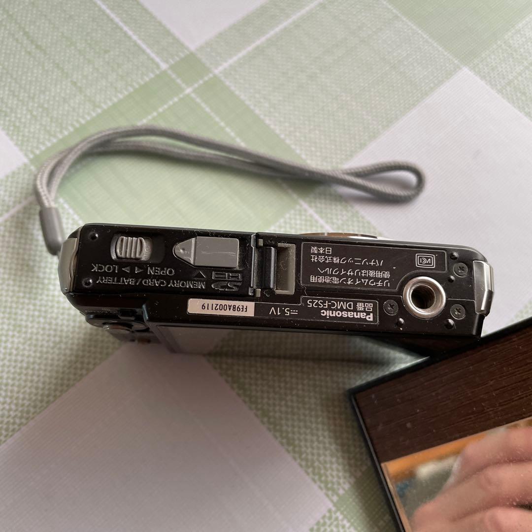 Panasonic DMC-FS25（ブラック）