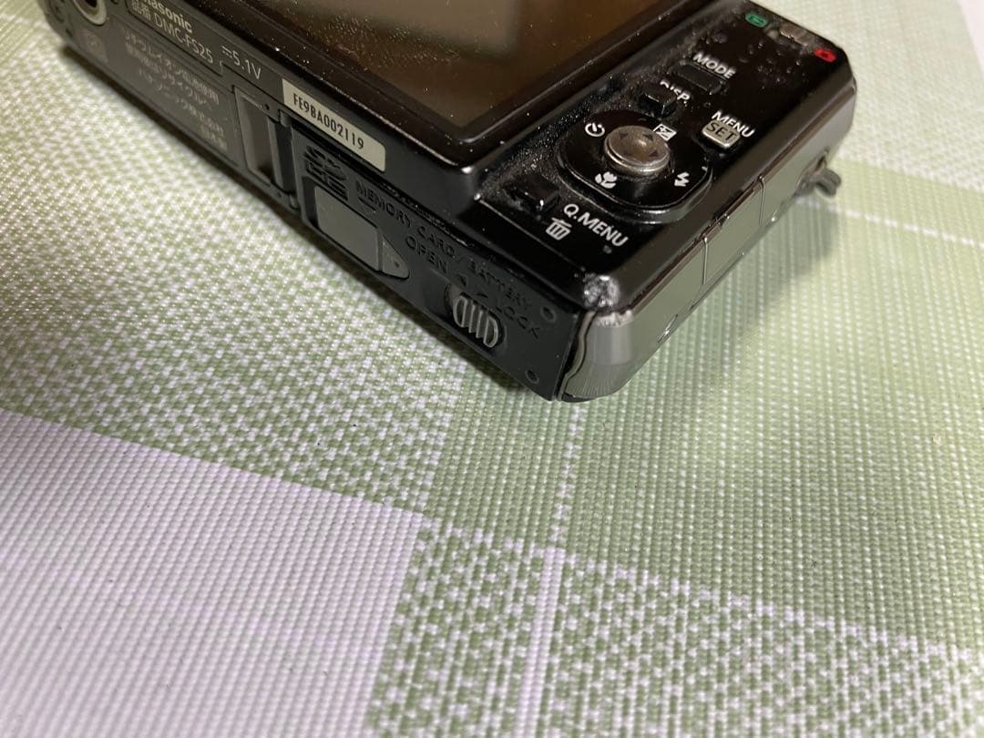 Panasonic DMC-FS25（ブラック）