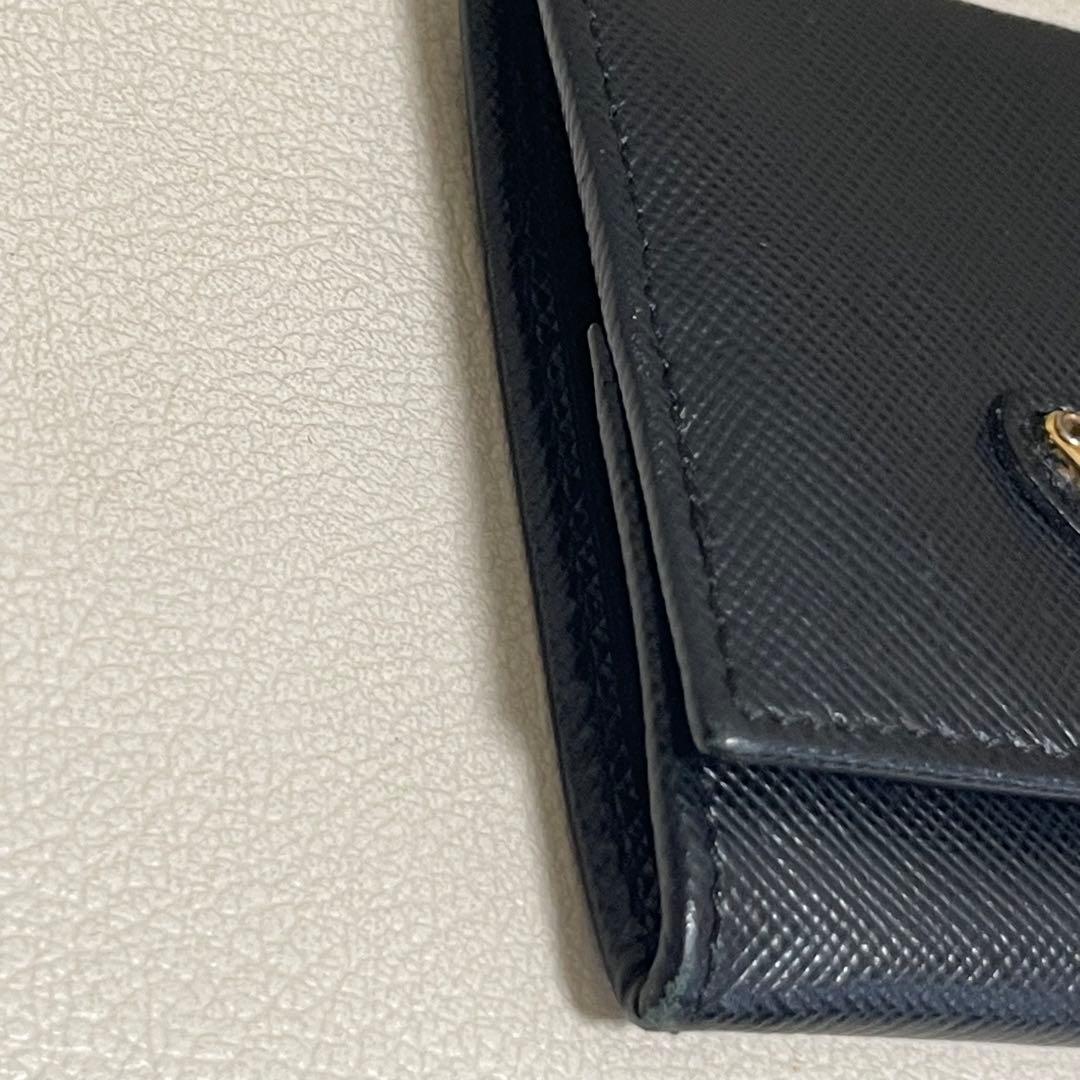 【極美品】PRADA プラダ　小銭入れ　ケース　黒　ゴールド　正規品