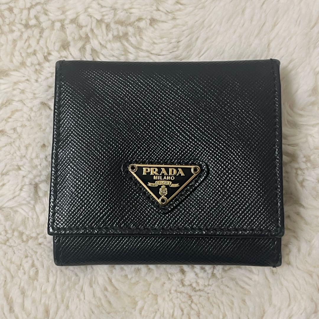 【極美品】PRADA プラダ　小銭入れ　ケース　黒　ゴールド　正規品
