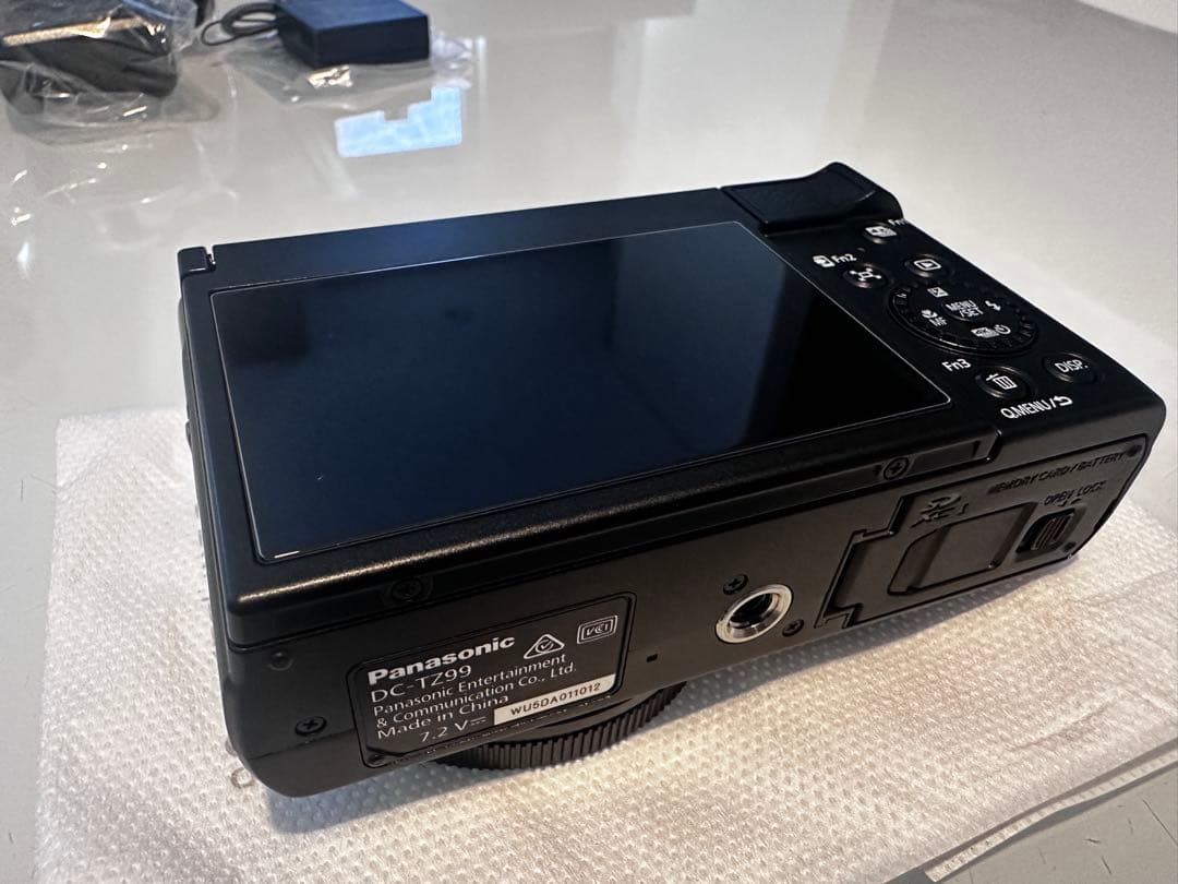 【美品】Panasonic LUMIX DC-TZ99 コンパクトデジタルカメラ