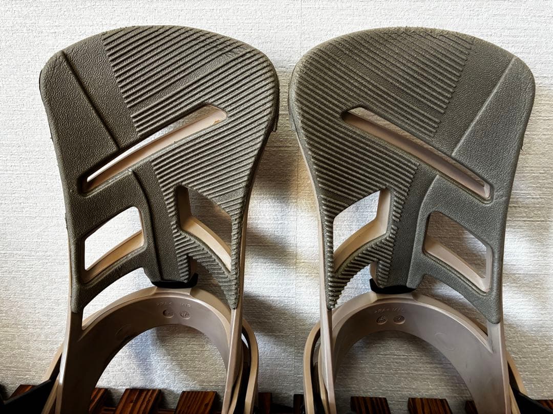 BURTONバインディング 【MISSIONミッション（メンズM）】薄茶色