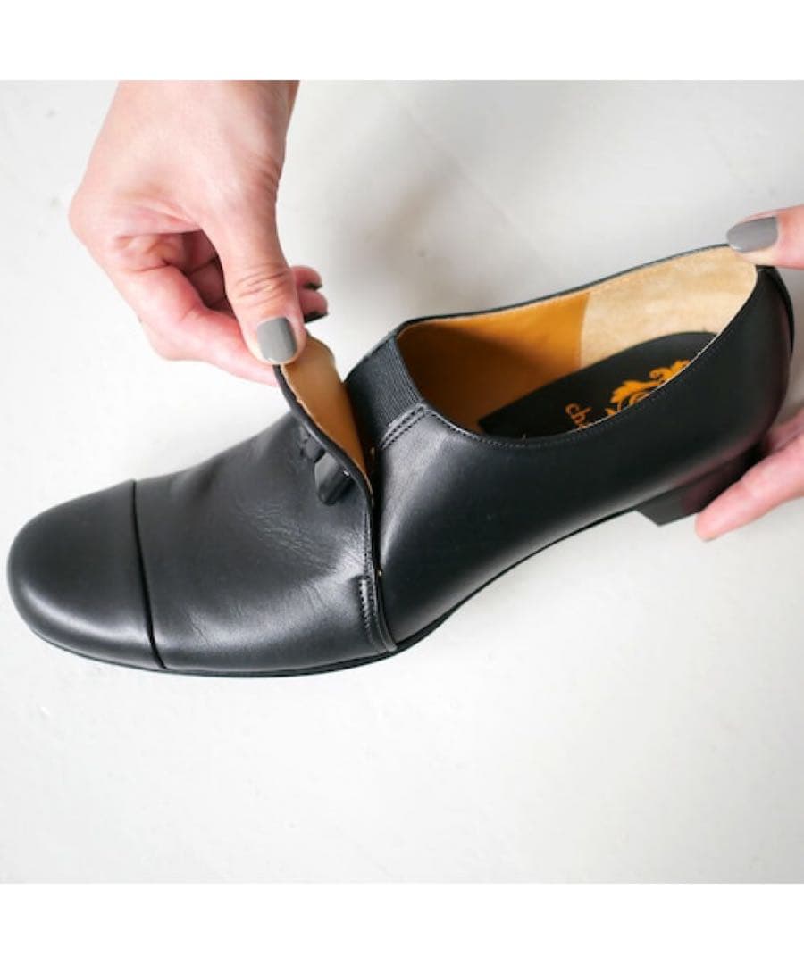 chausser ショセ＊黒　スリッポン キャップトゥ シューズ　革靴　39