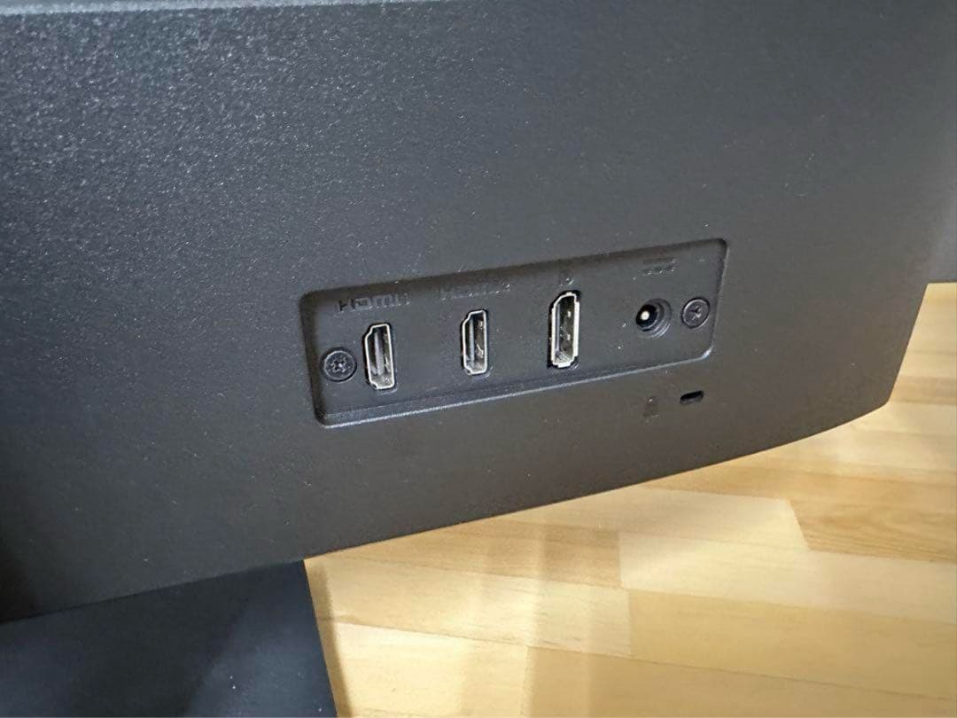 HP 27f 4K UHD 27インチ　ディスプレイ　モニター