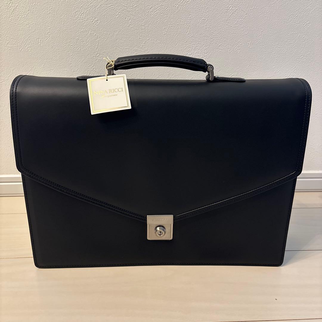 NINA RICCI ビジネスバッグ ブラック 美品 マルエム松崎製