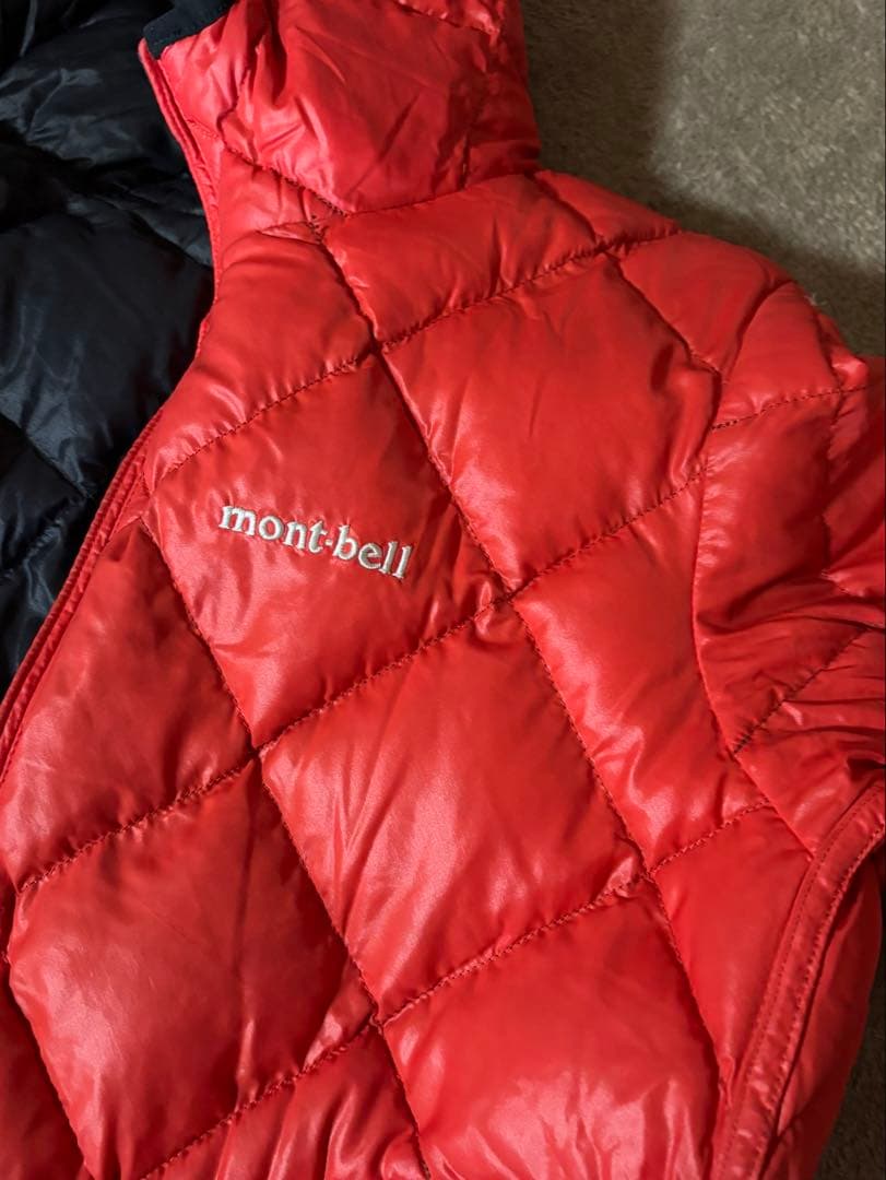 montbellキルティングダウン リバーシブル（黒/赤）