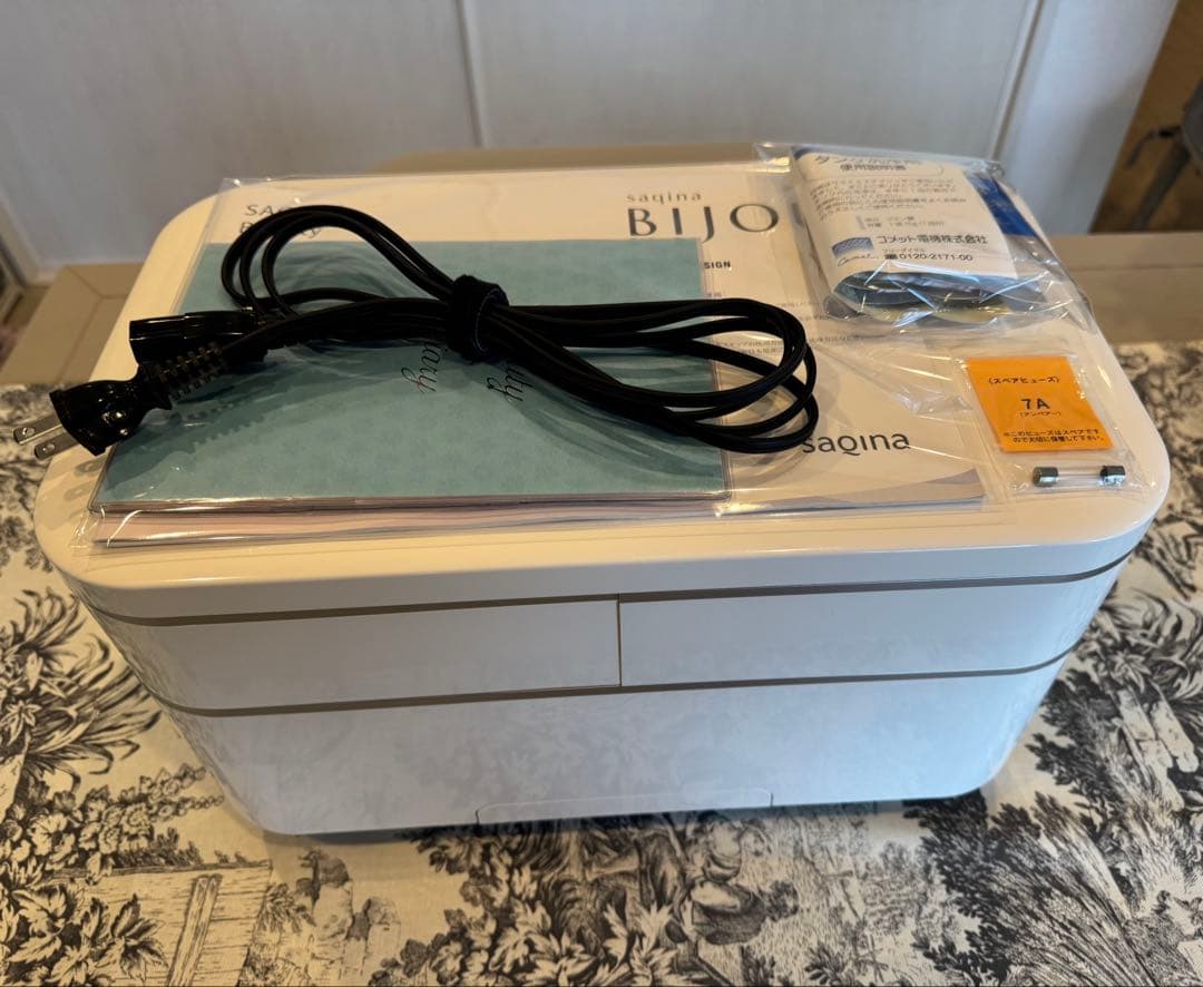 saqina 美顔器　サキナエステマシン　ビジュー　bijou