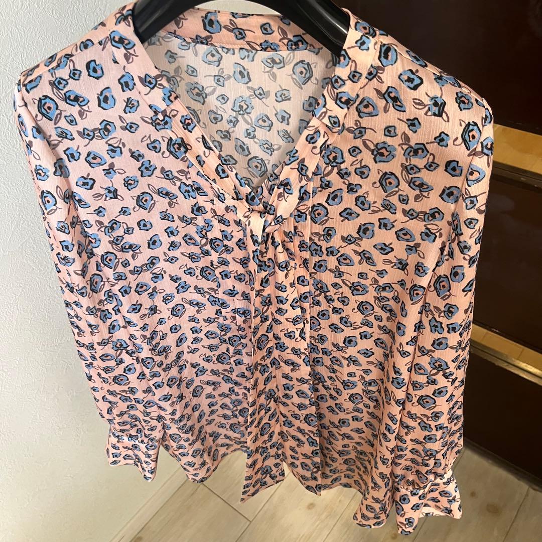 ANAYI スモールフラワープリントボウタイブラウス/セオリー、23区、ロペ