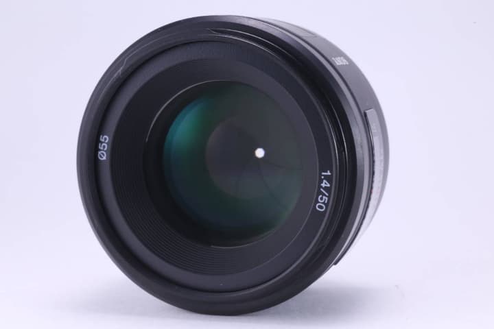 明るい単焦点 SONY AF 50mm F1.4 SAL50F14
