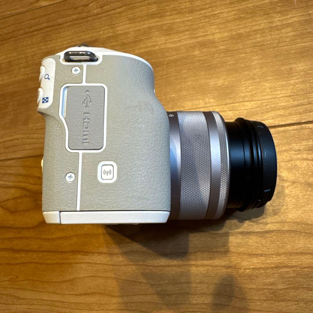 CANON kiss me デジタルカメラ ミラーレスカメラ