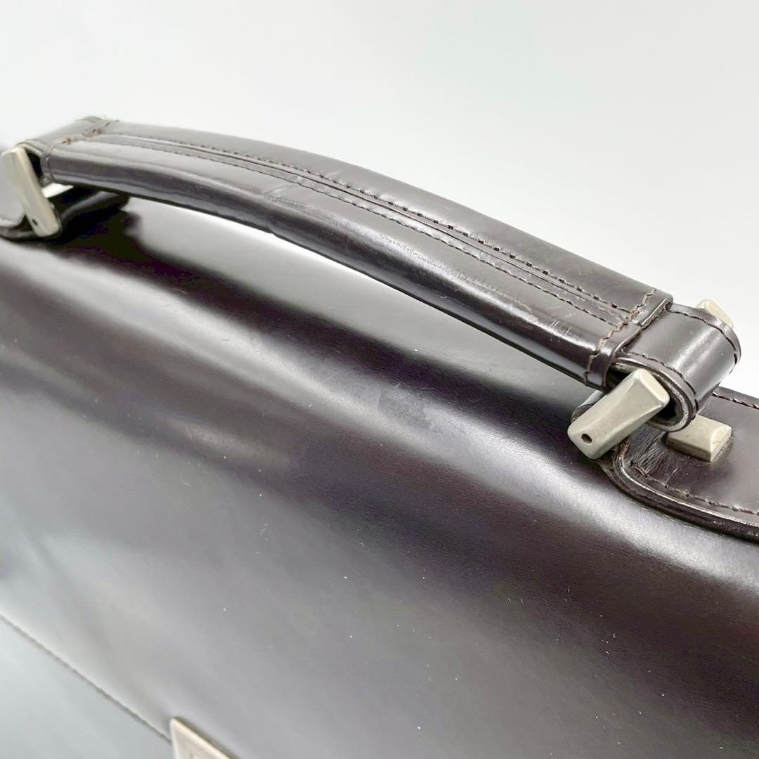 良品　ボス　ビジネスバッグ　レザー　鍵金具　通勤　保存袋付　ブラック