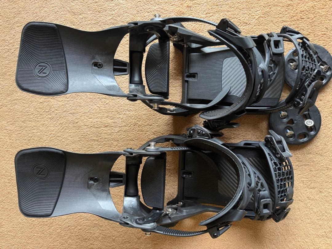 Nidecker Supermatic Carbon ビンディング