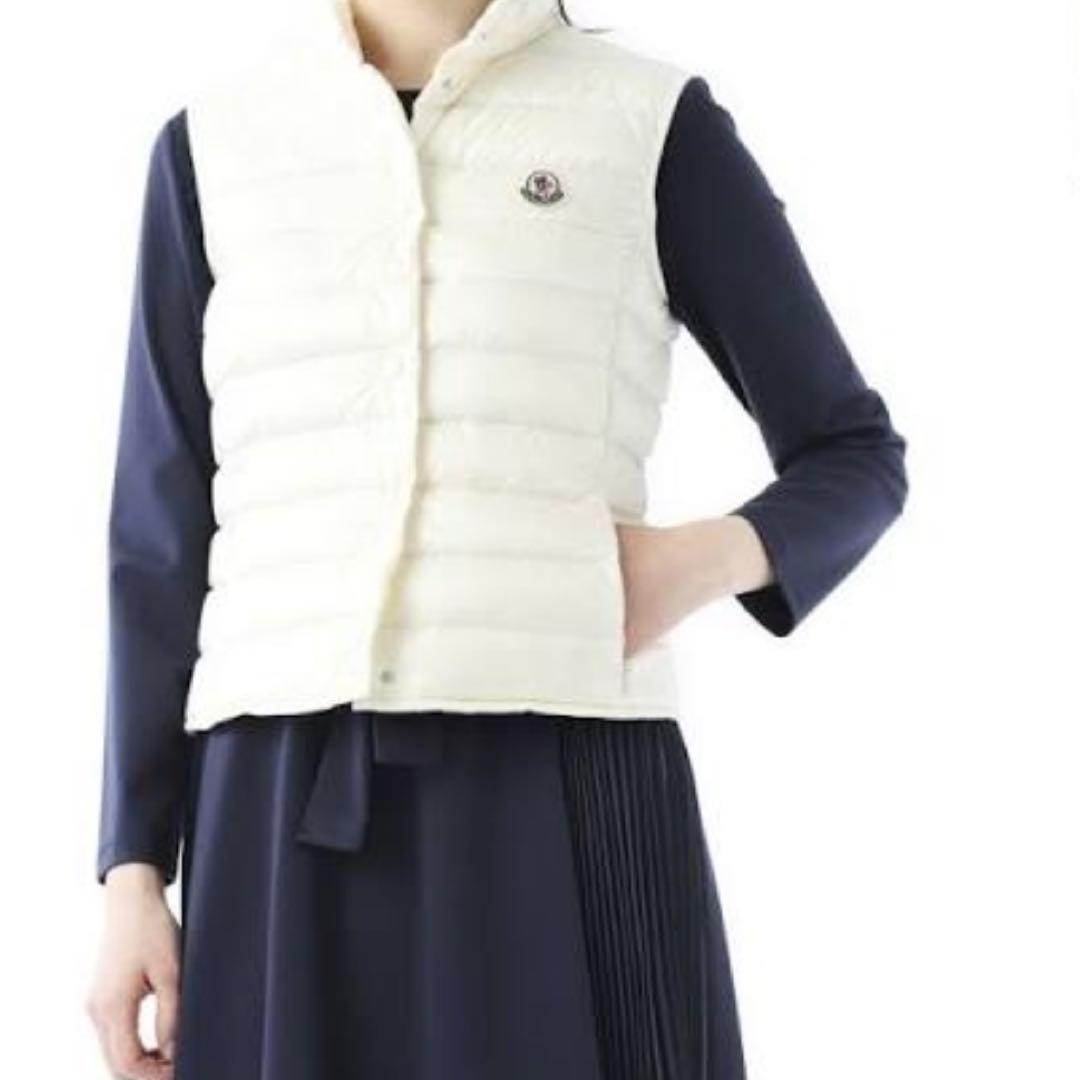 e*o様 MONCLER LIANE 2022年モデル size2 ライトダウン