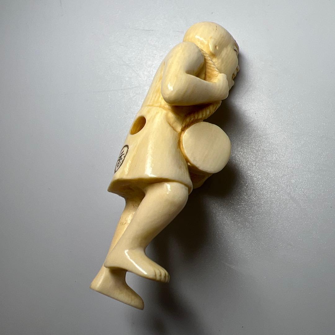 専用　在銘和彫人物根付　18g 東Y8-0206☆2Fトヒコオ