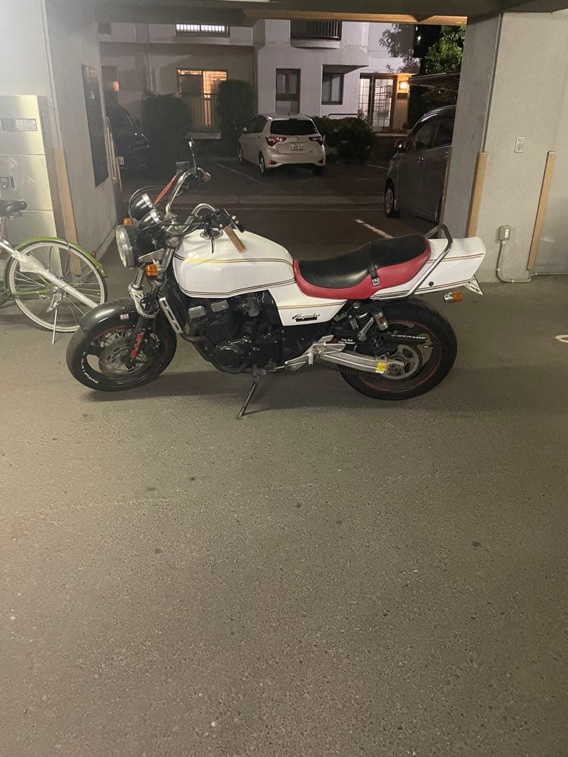 gsx400 インパルス　gk79a のシートになります