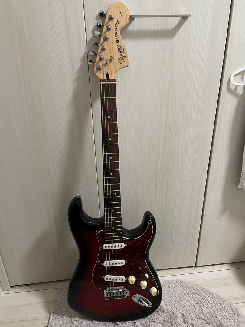 Squier by fender Standard ストラトキャスター ラージ