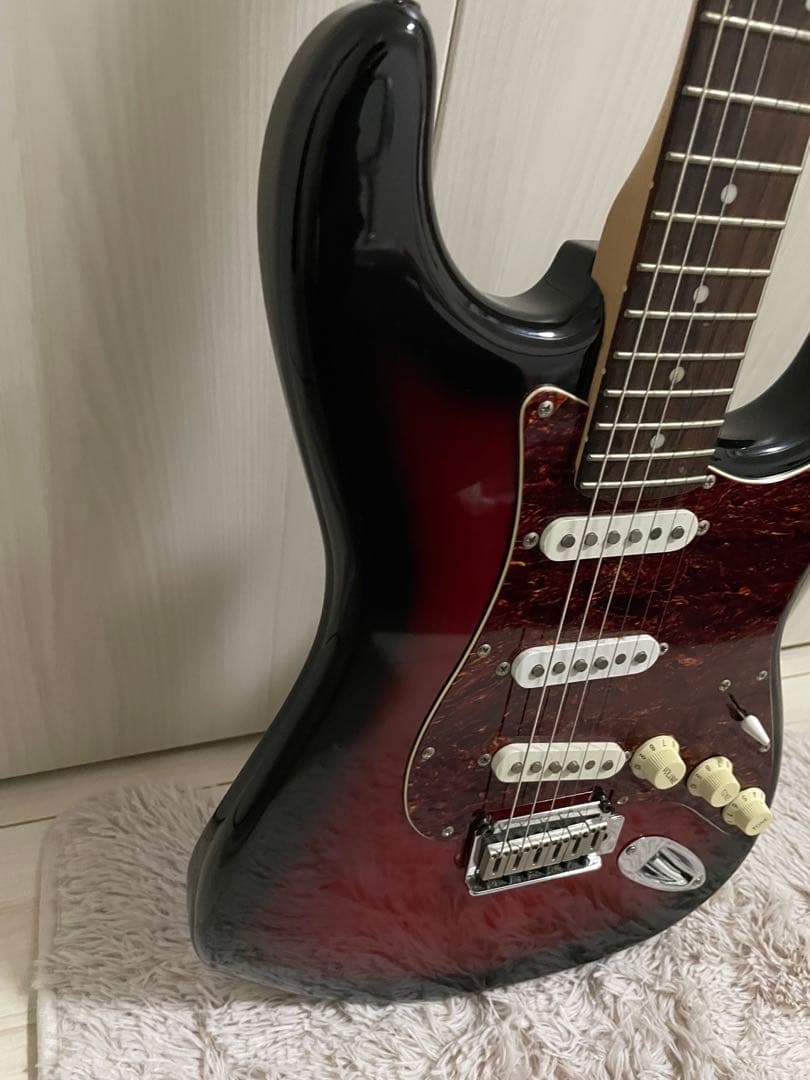 Squier by fender Standard ストラトキャスター ラージ
