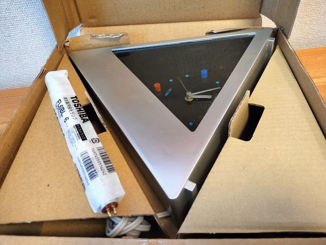 美品 80's スペースネオンクロック ポストモダン 時計 箱付き