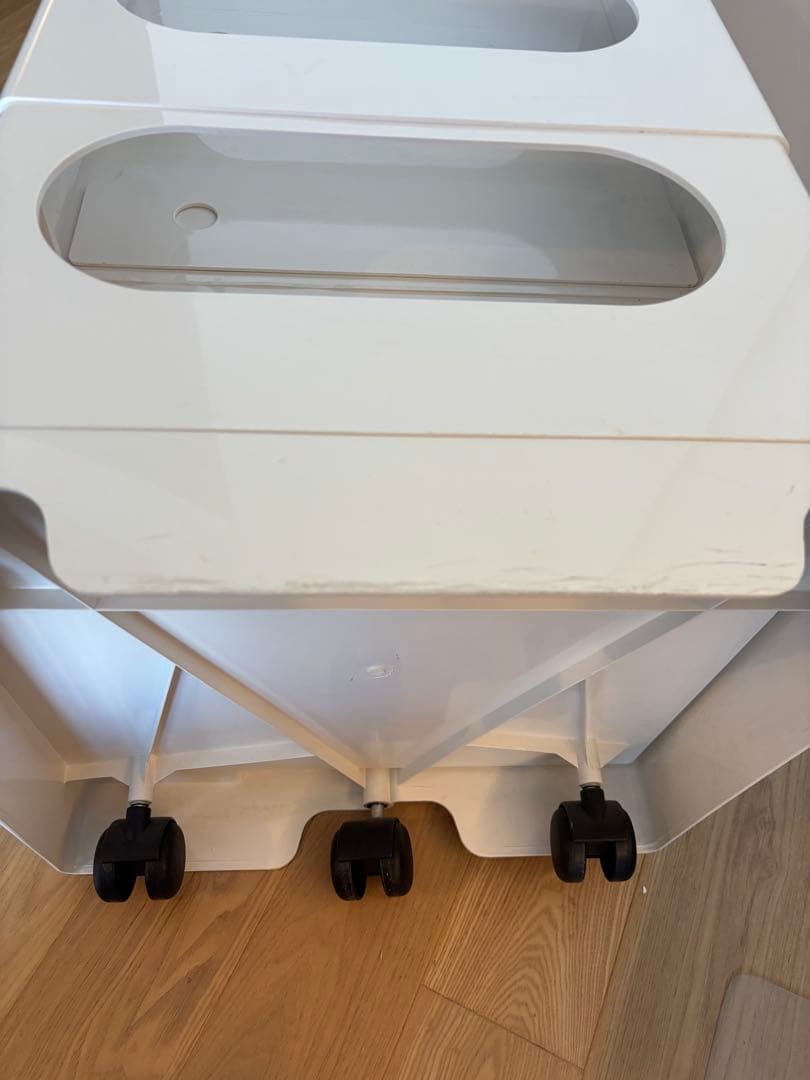 ジョエ・コロンボ　ボビーワゴン 3段5トレイ