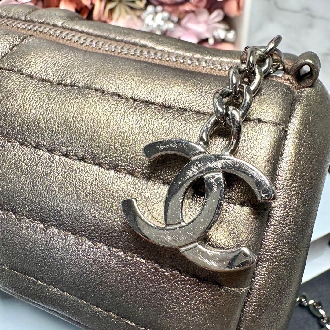 ♡激レア♡CHANEL ハンドバッグ メタリックグレー チェーンハンドル レザー