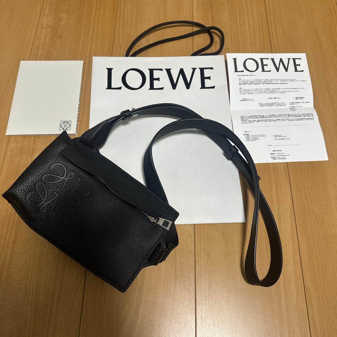 LOEWE(ロエベ)のバーティカル Tポケット ショルダーバッグ　ボディバッグ