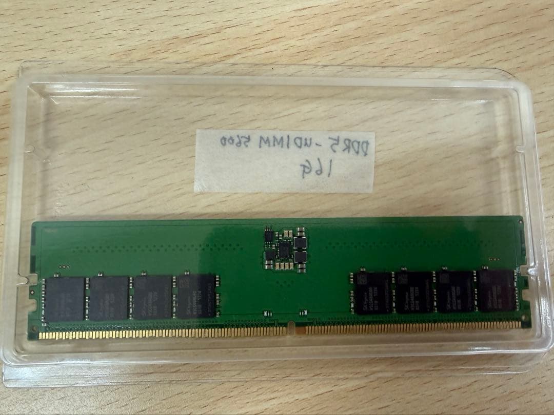 SK Hynix DDR5 UDIMM 5600 16GB １枚
