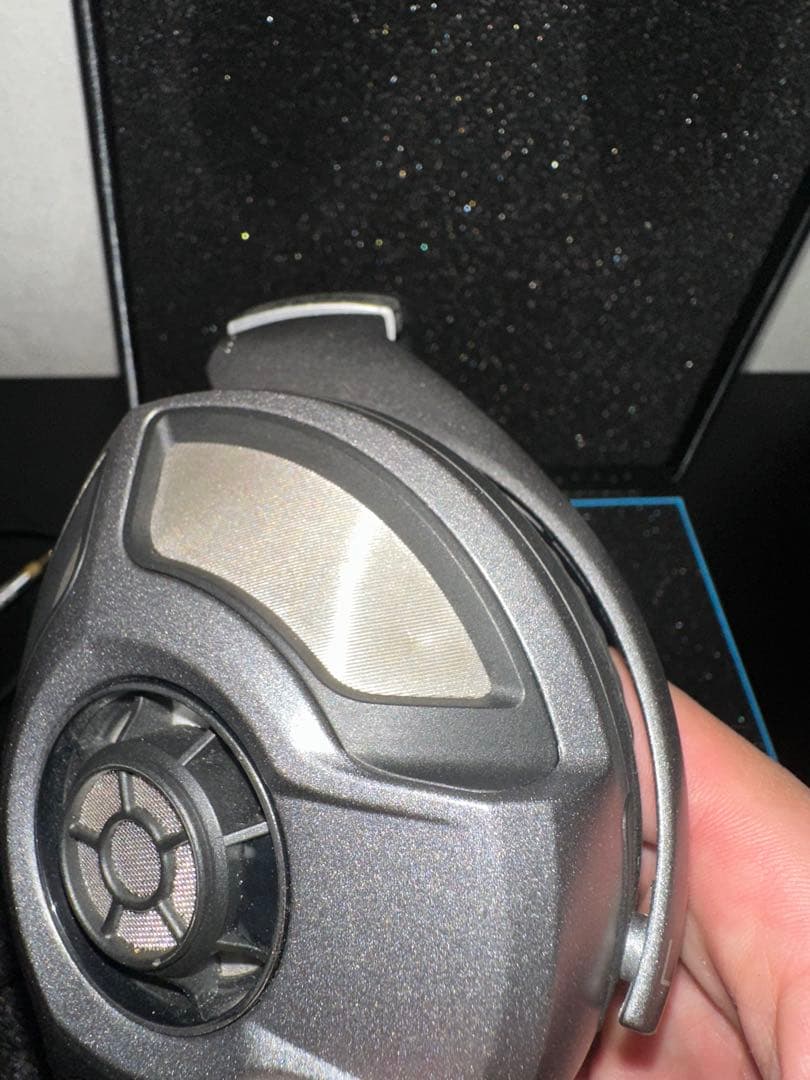 SENNHEISER HD 700 おまけ変換コネクタ付　ゼンハイザー