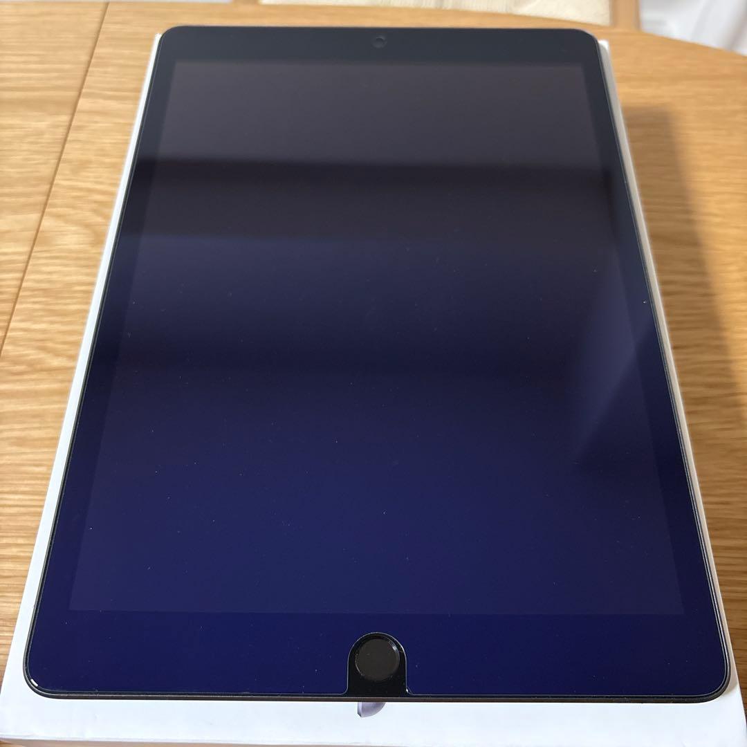iPad (第9世代) Wi-Fi 64GB スペースグレー